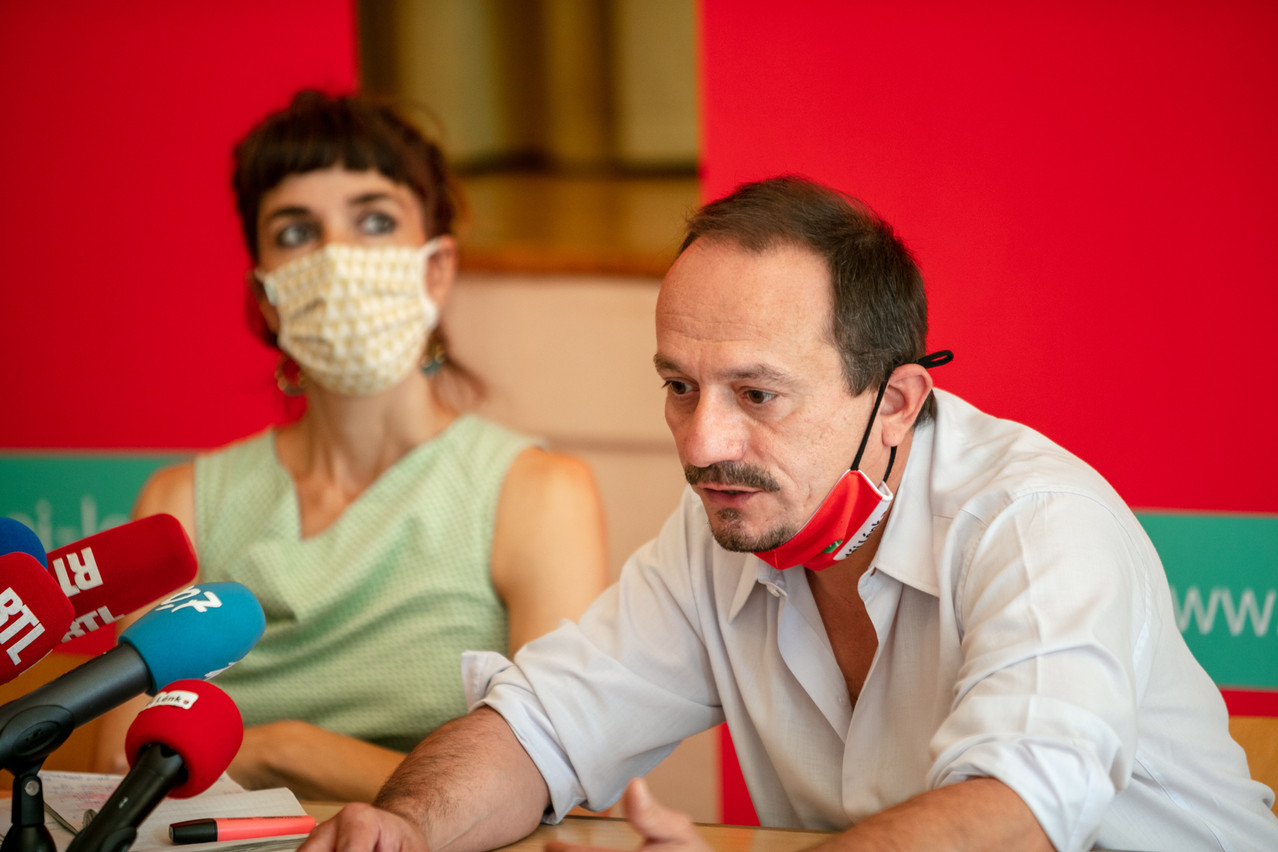 Marc Baum, pictured in 2021 with his successor in parliament, Nathalie Oberweis Photo: Romain Gamba / Maison Moderne