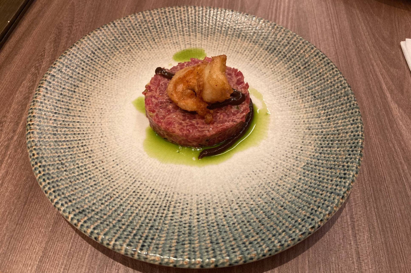 Le tartare de bœuf est parfaitement assaisonné. (Photo: Céline Coubray)