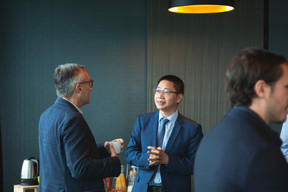 Christophe Perini (FTA Communication Technologies) et Shaohui Zhang (Dentons) (Photo: Léo Biewer/Maison Moderne)