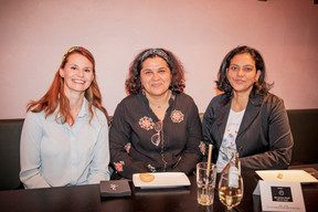 Jessica Bauldry (Maison Moderne) , Esmée Chenagpen et Raakhee Bachonee ((Photo: Jan Hanrion/Maison Moderne))