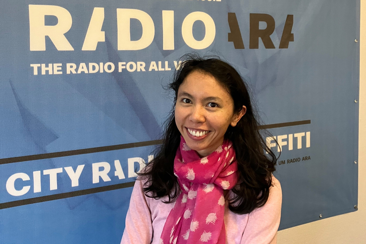 Delano’s Lydia Linna talked about some of the support that Luxembourg has provided to Ukraine during the Top of the Week slot on Ara City Radio on 20 February 2023. Photo: Ara City Radio