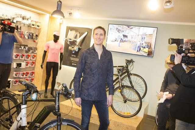 Andy Schleck, shown here at the opening of his first shop in Itzig (archives) Steve Eastwood (archives)
