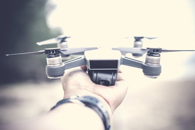 Apple, Intel, Microsoft and Uber will soon start flying drones for a range of tasks including food and package delivery, digital mapping and conducting surveillance Pexels