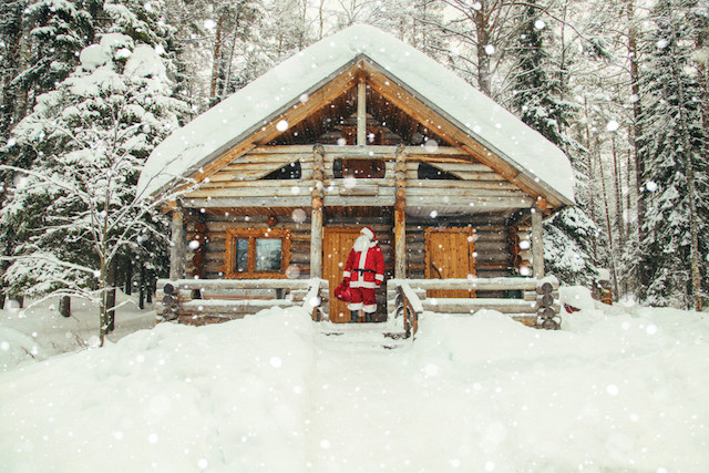 Part of the Christmas experience is Santa Claus, himself an extraordinary success story in the world of marketing Shutterstock