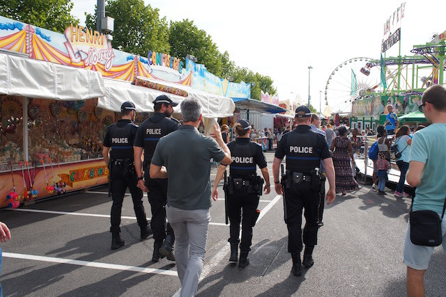 Police patrols, close cross-border cooperation and large concrete blocks are among the security measures implemented by police at this year’s SchueberfouerPhoto: Martine Huberty Martine Huberty
