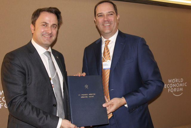 Luxembourg prime minister Xavier Bettel with Cisco CEO Chuck Robbins at the World Economic Forum 2018 in Davos Foreign Affairs Ministry