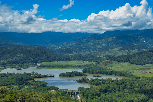 Hydroelectric power has helped Costa Rica ditch fossil fuels Shutterstock