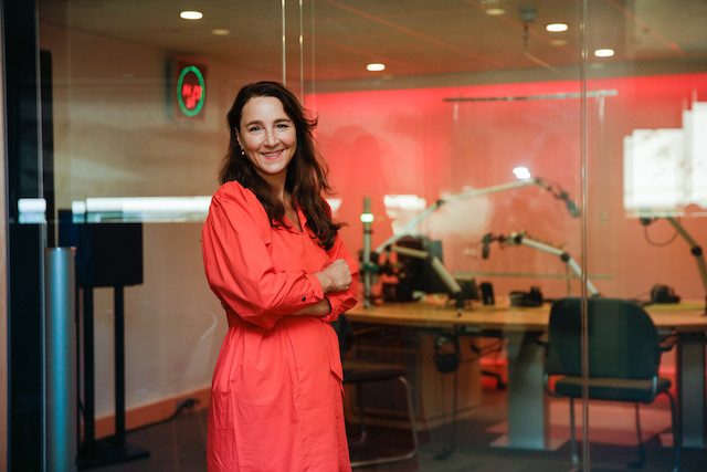 Natasha Ehrmann at the Radio 100,7 studios Romain Gamba