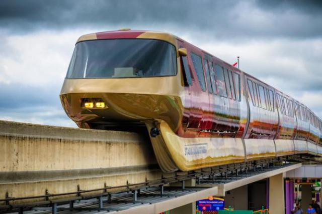 A petitioner is calling for the construction of a monorail linking the capital to four towns, including three over the border, in a bid to reduce traffic Delano archives