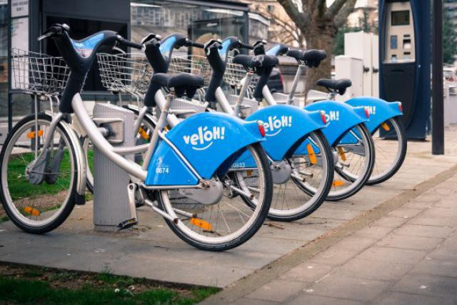 The fleet of vel'OH electric bikes were first rolled out in November of last year, but already users have cited issues Maison Moderne