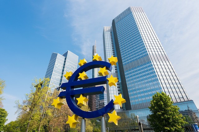 The ECB no longer calls for a total dividend freeze but nevertheless wants payments to remain limited. Shutterstock