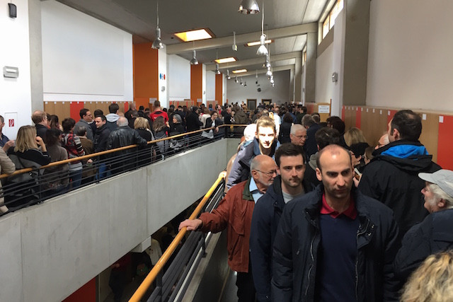 French citizens living in Luxembourg queue to vote in the first round of France’s presidential election at the Lycée français Vauban, in Limpertsberg, on Sunday 23 April 2017 Maison Moderne