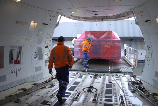 Luxembourg is third most open to cross-border trade and investment flows, according to the KOF Swiss Economic Institute. Pictured: Freight is loaded on a Cargolux plane at Findel airport on 13 October 2011. Frédéric Humblet