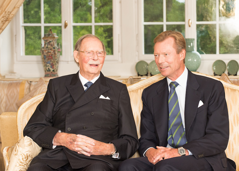 Grand Duke Jean with eldest son Grand Duke Henri, who succeeded him in October 2000 after 36 years as head of state. Like his mother before him, Jean knew when it was time to step aside and let the next generation take the reins. Cour Grand-Ducale / Lola Velasco / Archives