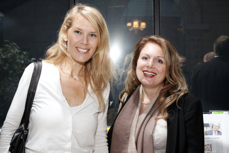 Hedda Pahlson-Moller (on left), business angel and founder of Tiime, is pictured with Rita Knott, business coach and mentor, during a networking event in October 2012. Pahlson-Moller spoke at this week’s LPEA conference on impact investing. Olivier Minaire (archives)