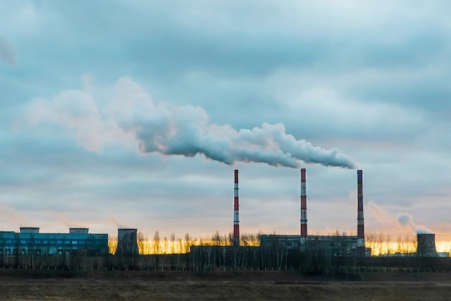 Global CO2 emissions continued to increase at a slower pace: +0.9% between 2018 and 2019 Shutterstock