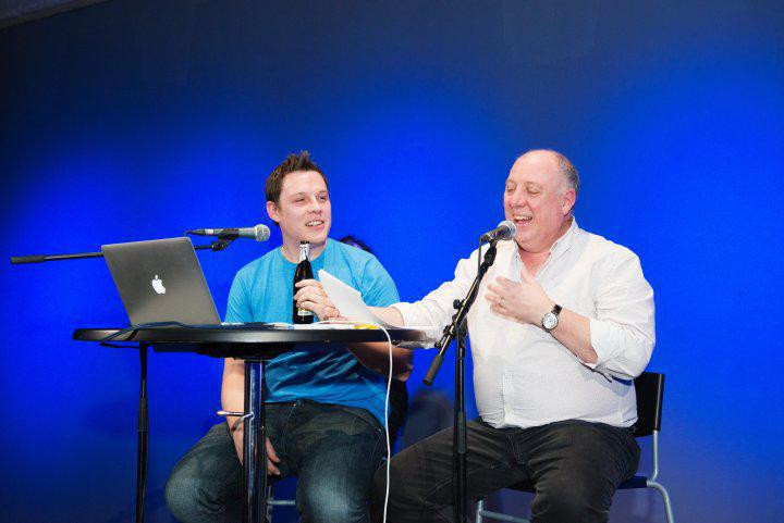 Ara City Radio’s Sam Steen and Mark Weedon pose questions during a charity quiz on 17 February 2016 that raised money for Luxembourg Cancer Foundation LaLa La Photo
