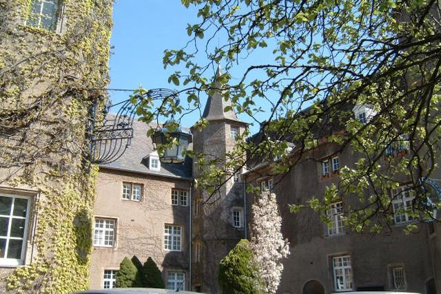 The existing campus at the medieval Château de Differdange welcomes up to 120 students each semester from Miami University, Ohio Maison Moderne archives