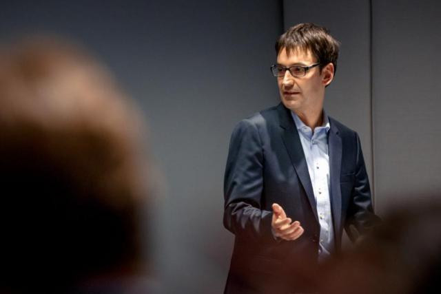 New Luxembourg Chamber of Commerce COO Marc Wagener, shown here speaking at a debate in 2015, formerly headed Fondation Idea. Maison moderne/archives