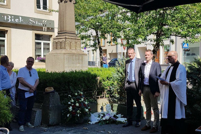 Photo from 8 July 2018 shows British ambassador John Marshall with Serge Wilmes British Embassy in Luxembourg