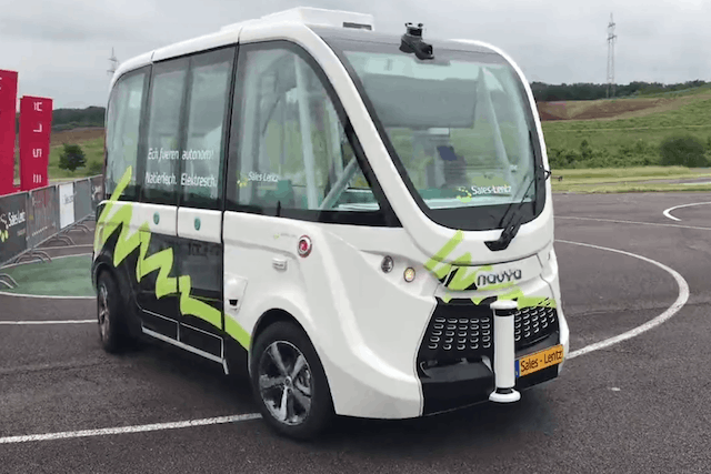 Sales-Lentz demonstrated the Navya autonomous shuttle bus at the Goodyear test circuit in Colmar-Berg on 7 June Screengrab/Maison Moderne