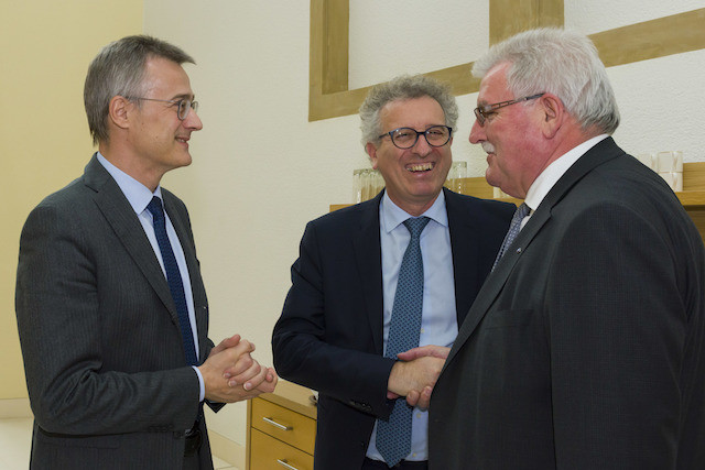 Luxembourg’s justice minister, Félix Braz, and finance minister, Pierre Gramegna, meet the German MEP Werner Langen as part of European Parliament PANA committee hearings, held at the Chamber of Deputies in Luxembourg City, on 2 March 2017 SIP/Jean-Christophe Verhaegen
