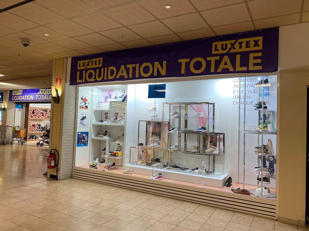 Liquidation company Luxtex has taken on the destocking of the Chaussures Vedette and Geox stores in the Belle Étoile. Maison Moderne