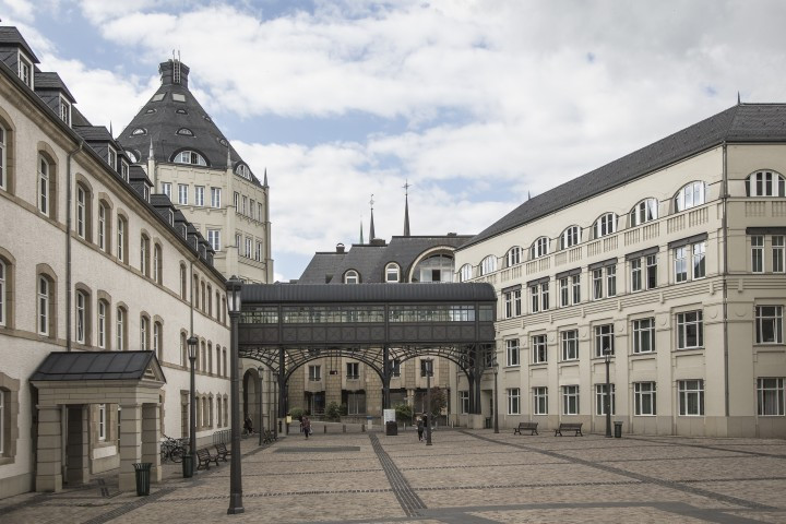 Three ex-members of the Luxembourg secret service (Srel) will stand trial for allegedly breaching data protection and privacy laws. Luxembourg’s central court house is seen in this archive picture. Lux Deflorenne