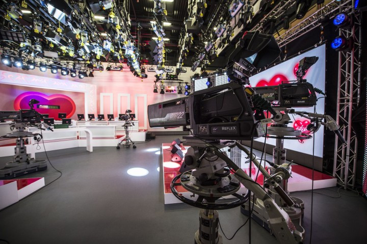 Because the broadcaster changed his debate opponent, CSV lead candidate Wilmes refused to participate in a TV election debate on RTL Maison Moderne