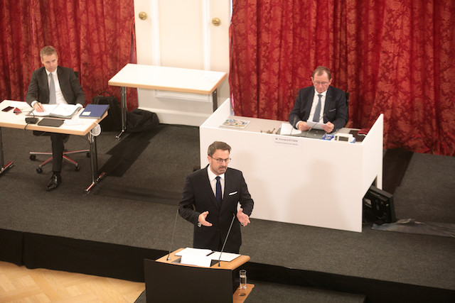 Prime minister Xavier Bettel during the state of the nation speech on 13 October (Matic Zorman)