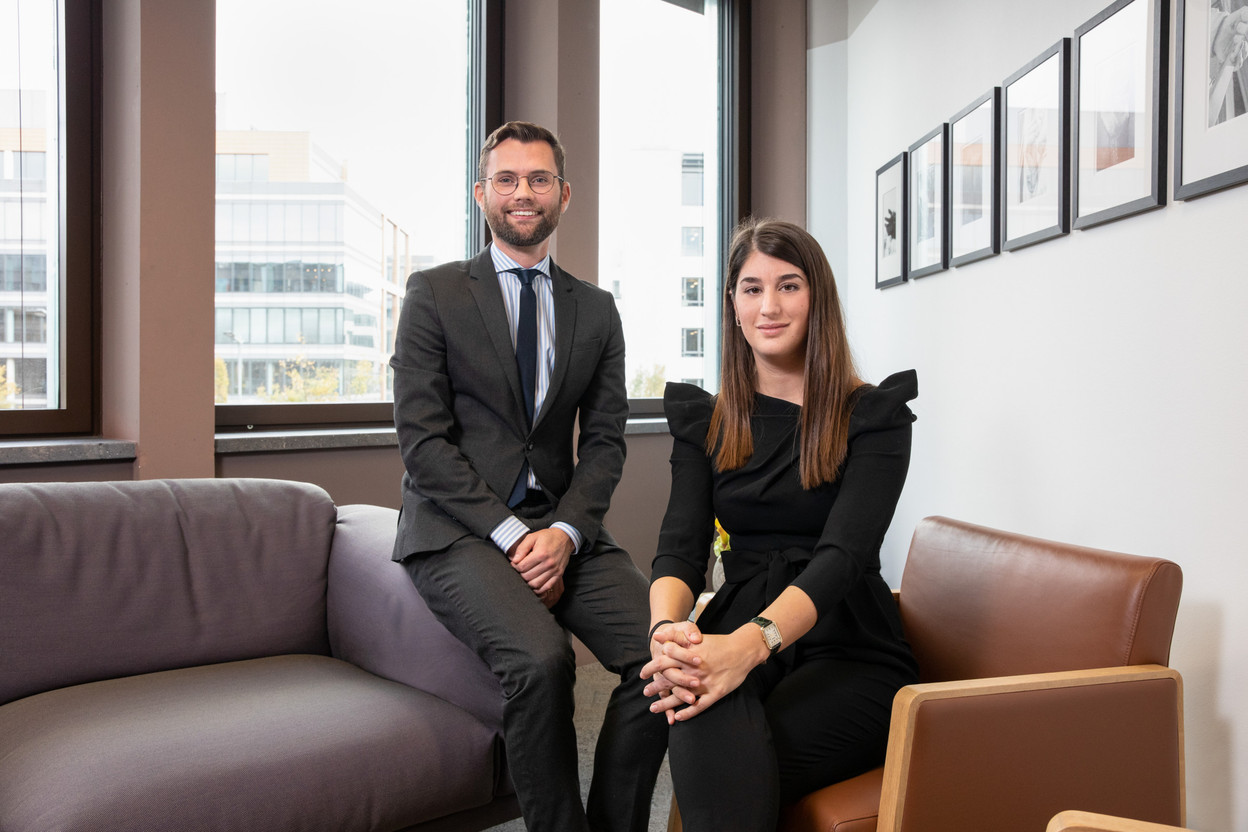 Jasper Ronda, Senior Manager, and Marina Carrer, Manager, Regulatory Consulting expertise at Arendt. Marie Russillo Maison Moderne