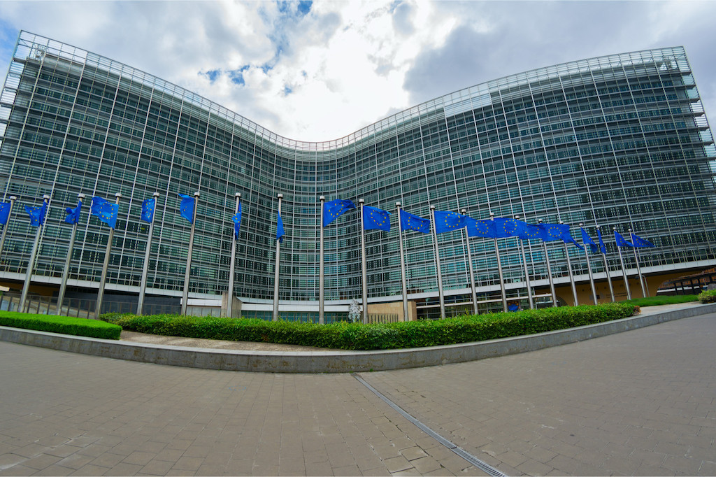 La Commission européenne désire regrouper les agences exécutives plus près des directions générales situées à Bruxelles et estime pouvoir dégager des synergies et donc une gestion plus efficiente de l’argent européen. (Photo : Shutterstock)