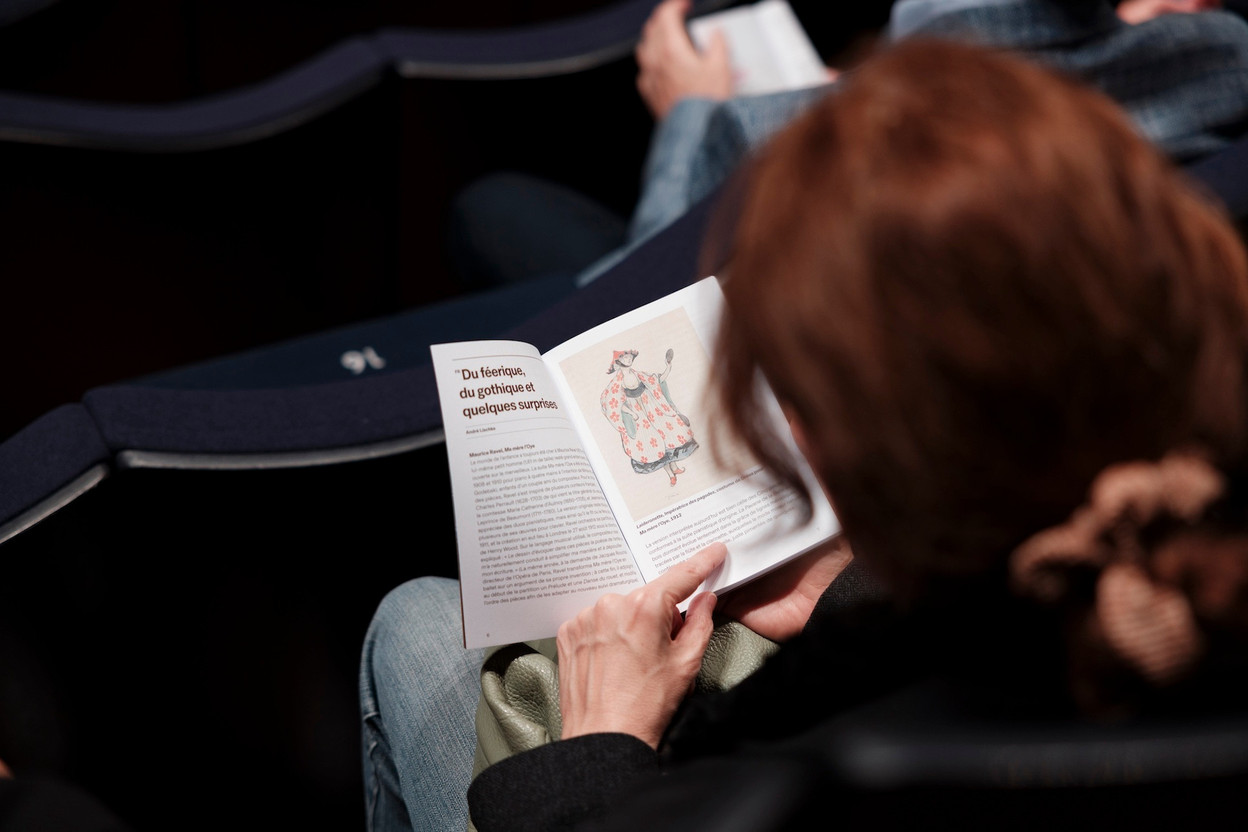 Des programmes du soir sont mis à disposition gratuitement pour la plupart des concerts. © Alfonso Salgueiro