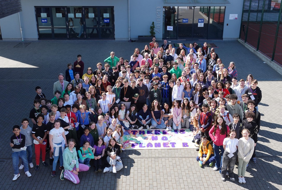 L’école internationale St George, Luxembourg, a accueilli 150 élèves d’écoles luxembourgeoises et allemandes lors du symposium Beyond COP21 le vendredi 28 mars. (Photo: St George’s International School, Luxembourg)