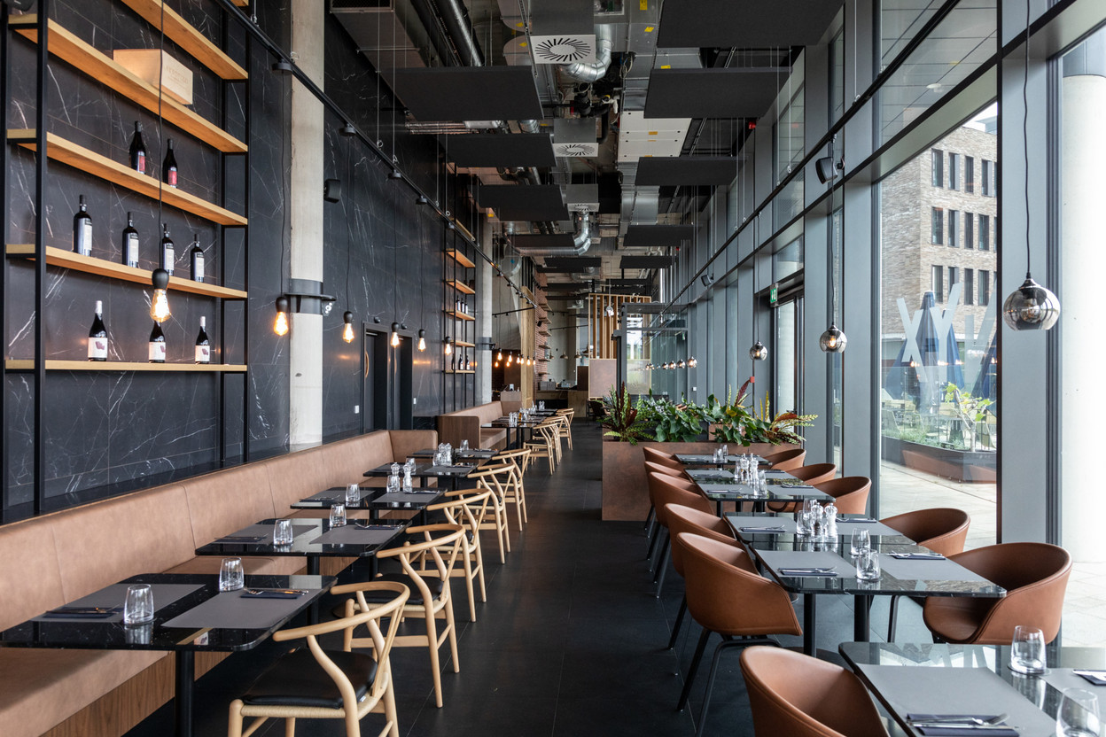 L’élégant décor du NYX à Esch-Belval est un de ses atouts séduction, tout comme sa cuisine créative et ses bons crus méditerranéens… (Photo: Marie Russillo / Maison Moderne) 