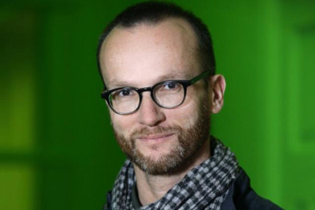 Christian Aschman: «Il y a quelque chose de fragile dans la manière de présenter ces photographies». ( Photo: Luc Deflorenne / archives )