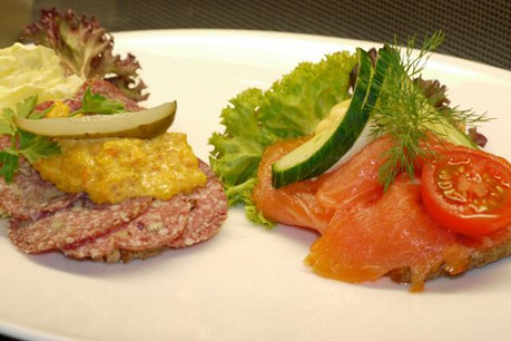 Smørrebrød au saucisson et au saumon (Photo: D.R.)