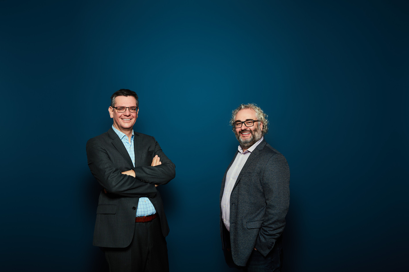 «Nous sommes d’avis que la transformation digitale nous apporte un gain en efficacité, même si nous sommes conscients que cela impliquera des évolutions constantes.» Philippe Wetzel, COO, SECO Group (à gauche), et Mike Sergonne, Managing Partner, Nvision (à droite). Nvision