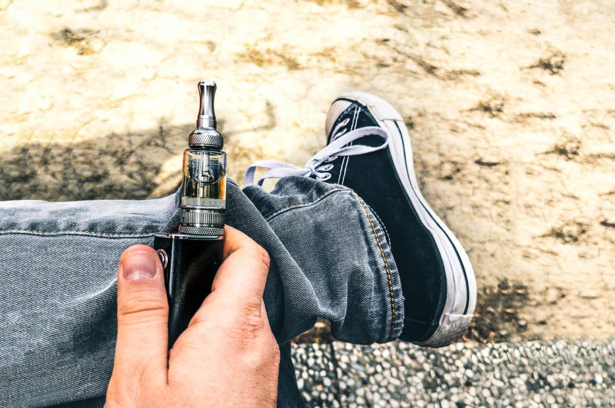 In 2024, 26% of 16-24 year-olds used an e-cigarette, 93% of them in the form of Puffs. Photo: Shutterstock