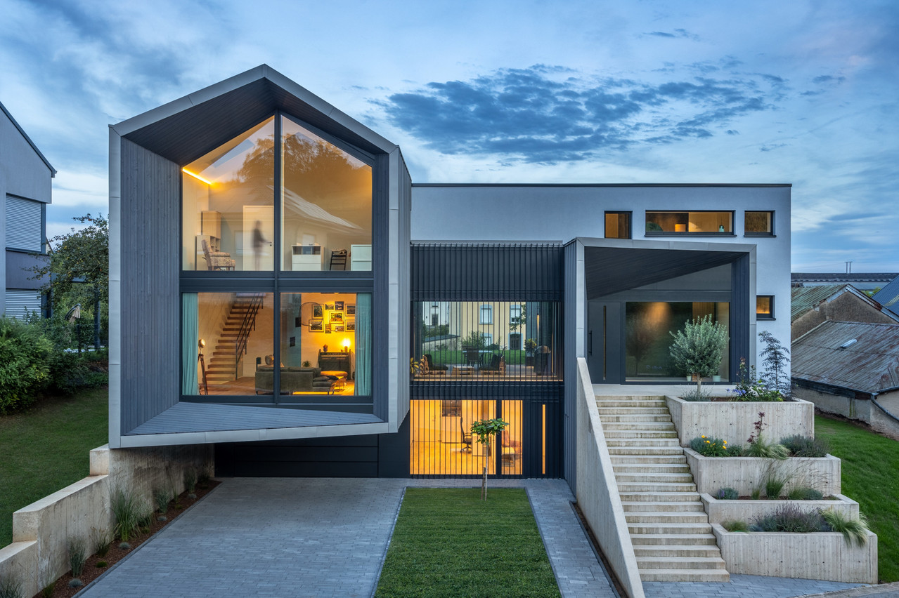 The house features two canopies that give it an exclusive feel. Photo: Steve Troes