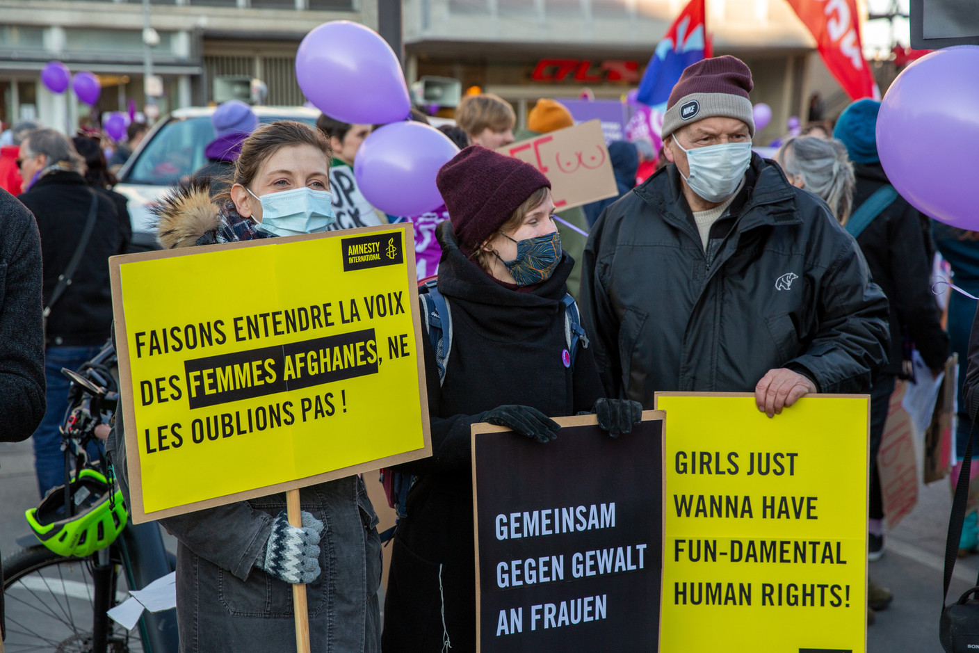 Supprters from Amnesty International Luxembourg were present in support of women's rights. Romain Gamba / Maison Moderne