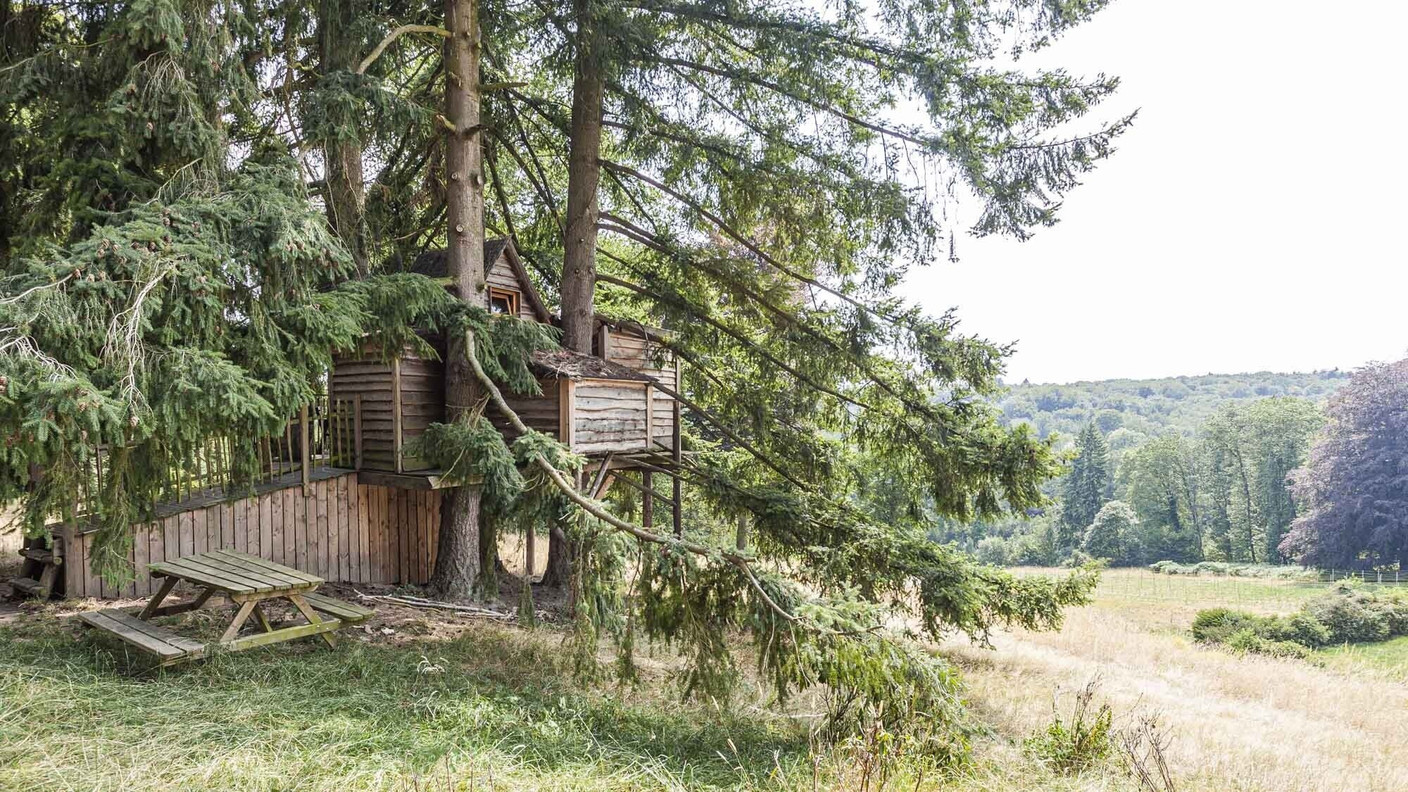 The perched hut.   Domaine de Ronchinne