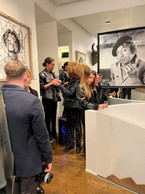 Créativité artistique, luxe et bulles luxembourgeoises étaient à l’honneur le jeudi 13 octobre chez Yoxeone à Paris…  Come to Lux