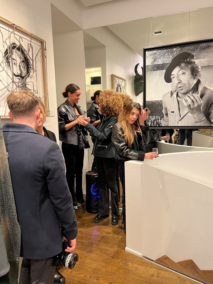 Créativité artistique, luxe et bulles luxembourgeoises étaient à l’honneur le jeudi 13 octobre chez Yoxeone à Paris…  Come to Lux
