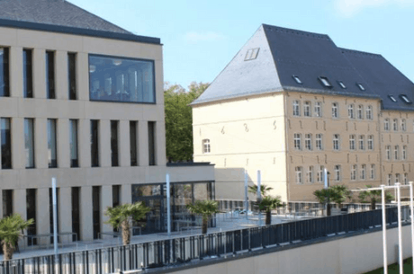 Le bâtiment (à droite) de la direction générale de Servior. (Photo: Servior)
