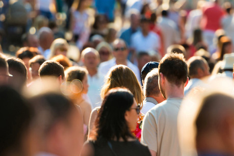 La «pseudonymisation» des données, moins stricte que l’anonymisation, offrirait la possibilité d’analyser d’éventuels cas de réinfection dans le pays, en permettant une identification indirecte des patients (en recourant à des informations supplémentaires, conservées séparément). (Photo: Shutterstock)