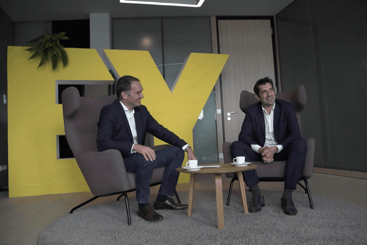 Jérôme Dave, Head of Internal Controls, PPRO;  Romain Swertvaeger , Associate Partner, Audit, EY Luxembourg (Photo : EY Luxembourg)