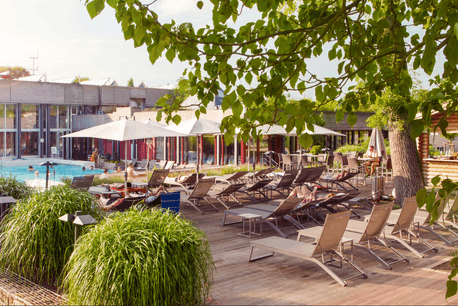 Piscine thermale et bain de soleil sont au programme à Mondorf. (Photo: Domaine thermal de Mondorf)