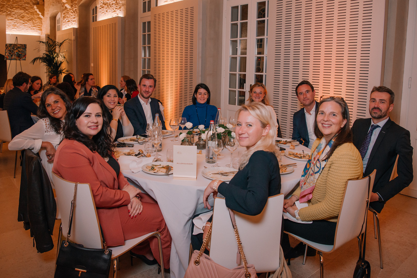 Gilles Dall’Agnol, Magali Maillot, Alysia Amaglio, Gabrielle Eynard, Delphine Berlemont, Josette Meyssonnier, Lise Roda, Véronika Stepanova, Maurice Macchi (Table Allen & Overy) (Photo: Kateryna Mostova pour Dress for Success)