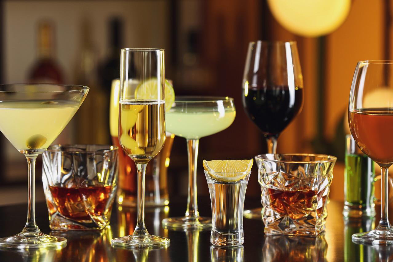 Au Luxembourg, les recommandations invitent à la limitation de la consommation d’alcool à deux verres par jour pour les hommes, un pour les femmes. En gardant deux à trois jours d’abstinence par semaine. (Photo: Shutterstock)